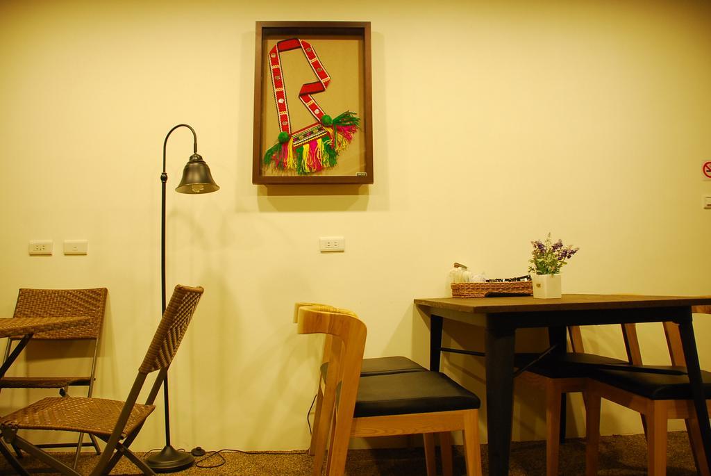 Taipei Livepal Hostel Екстер'єр фото