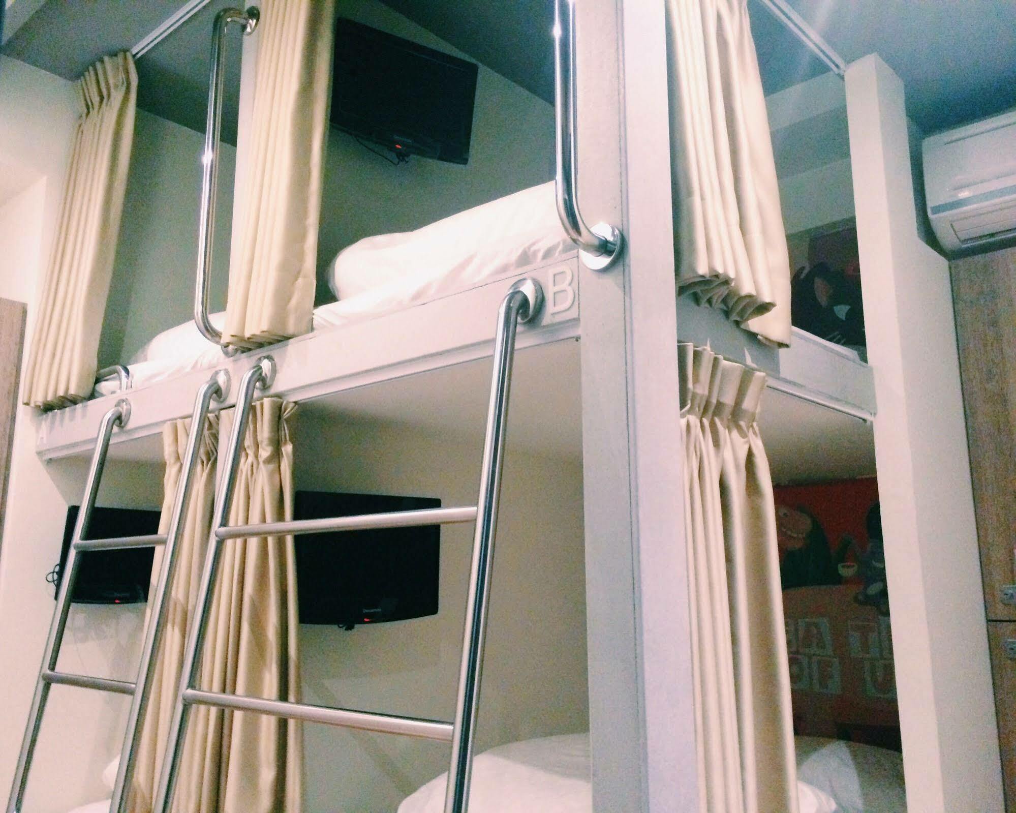 Taipei Livepal Hostel Екстер'єр фото