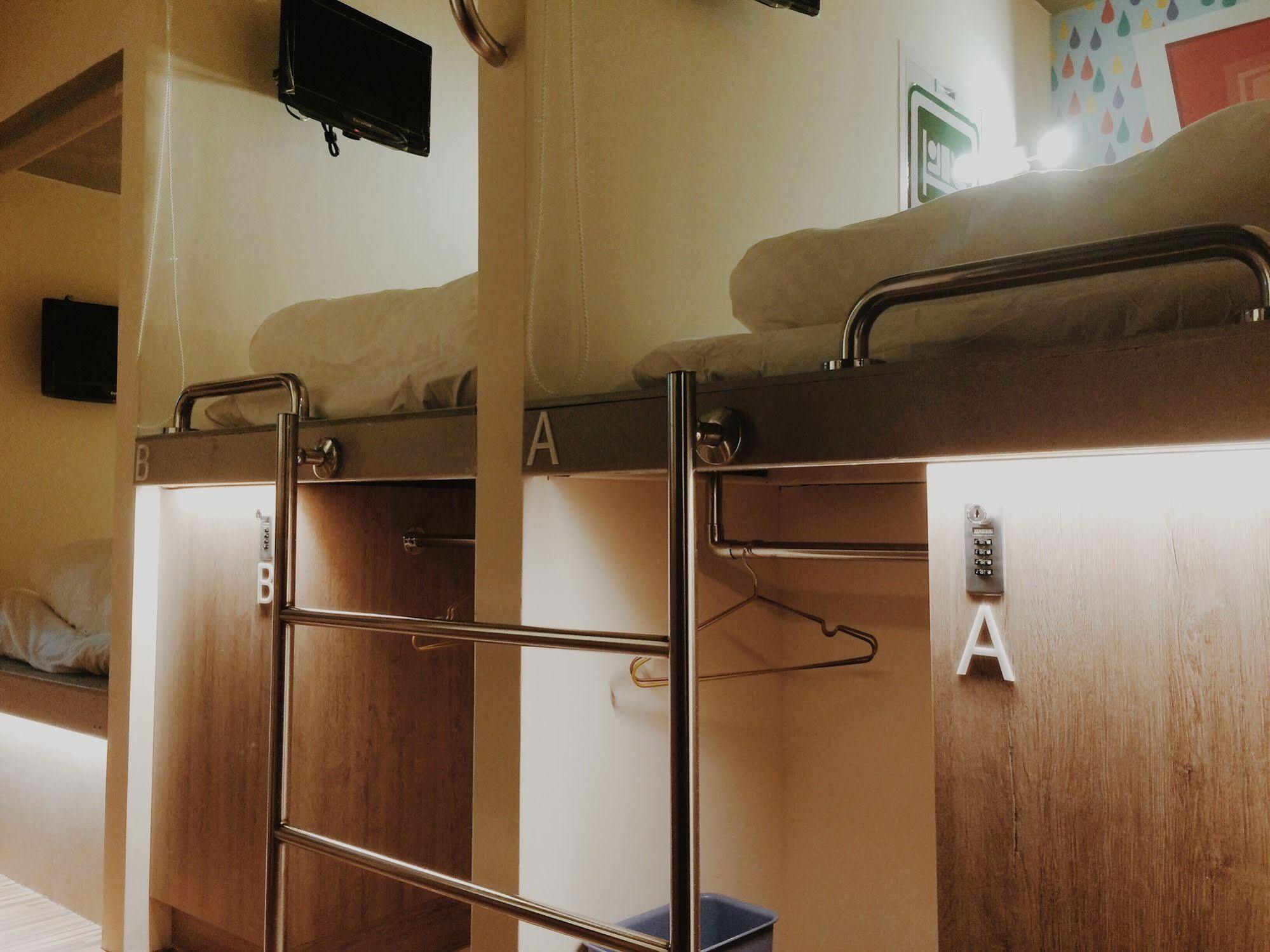 Taipei Livepal Hostel Екстер'єр фото