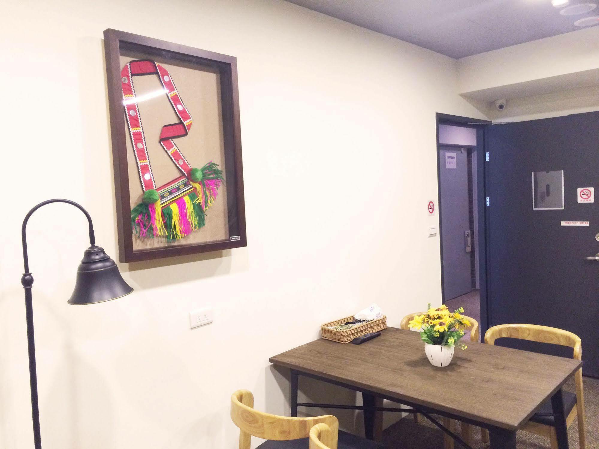 Taipei Livepal Hostel Екстер'єр фото