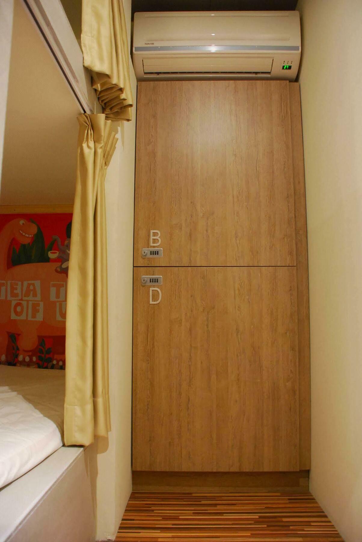 Taipei Livepal Hostel Екстер'єр фото